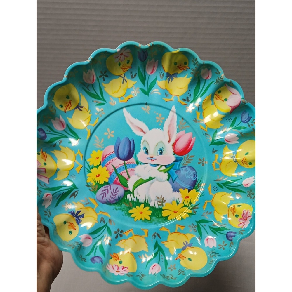 Vintage 1970s Easter Bunny Eggs Chicks Plastic Serving Bowl Scalloped Edges 10" - Picture 2 of 6